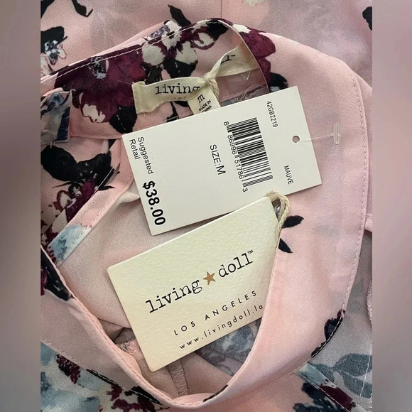 Living Doll Blouse with Keyhole Front Sz Medium Pink Floral Top Bell Sleeve NWT‎ - Picture 7 of 8